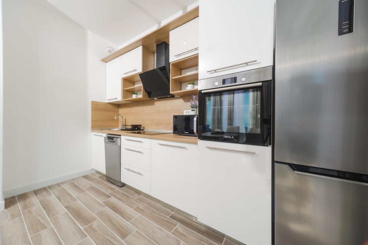 Skyline Vista Appartement Bečići Buitenkant foto